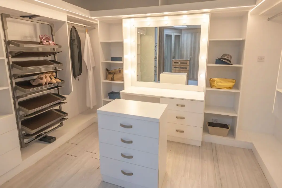 تصميم تسريحات غرف نوم تصميم تسريحات غرف نوم