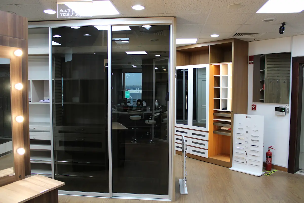 تصميم خزانة ملابس تصميم خزانة ملابس